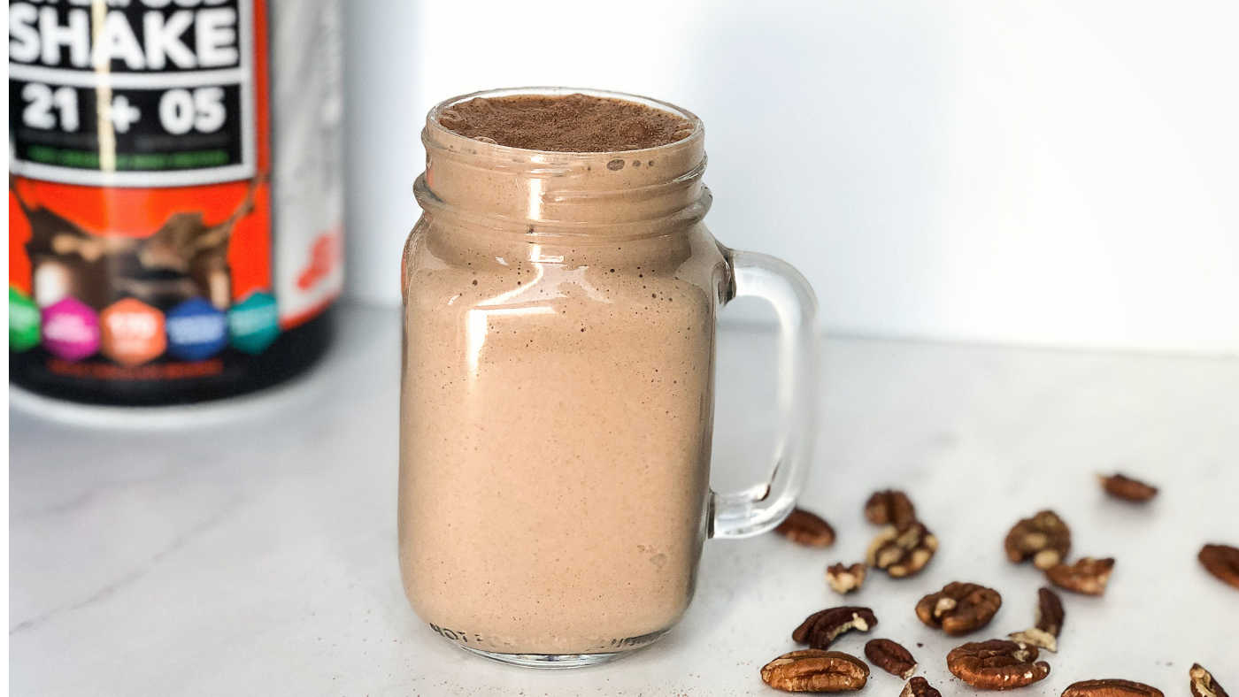  INVIGOR8 Chocolate Pecan Pie Smoothie