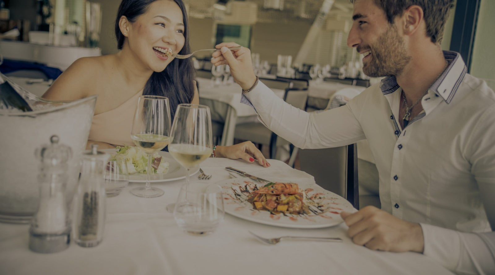  Couple eating protein
